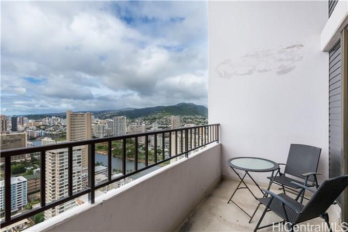 Royal Kuhio #3807 photo 4