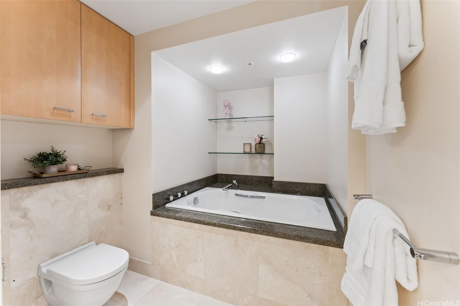 2121 Ala Wai #PH-1 photo 15