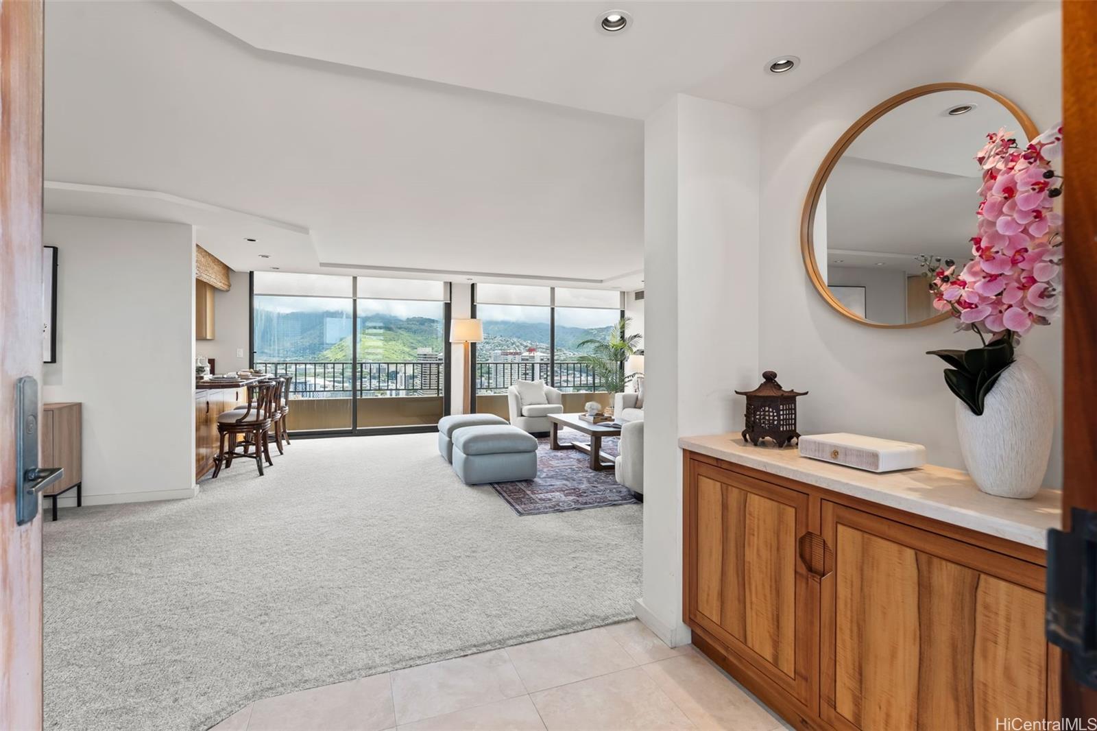 2121 Ala Wai #PH-1 photo 4