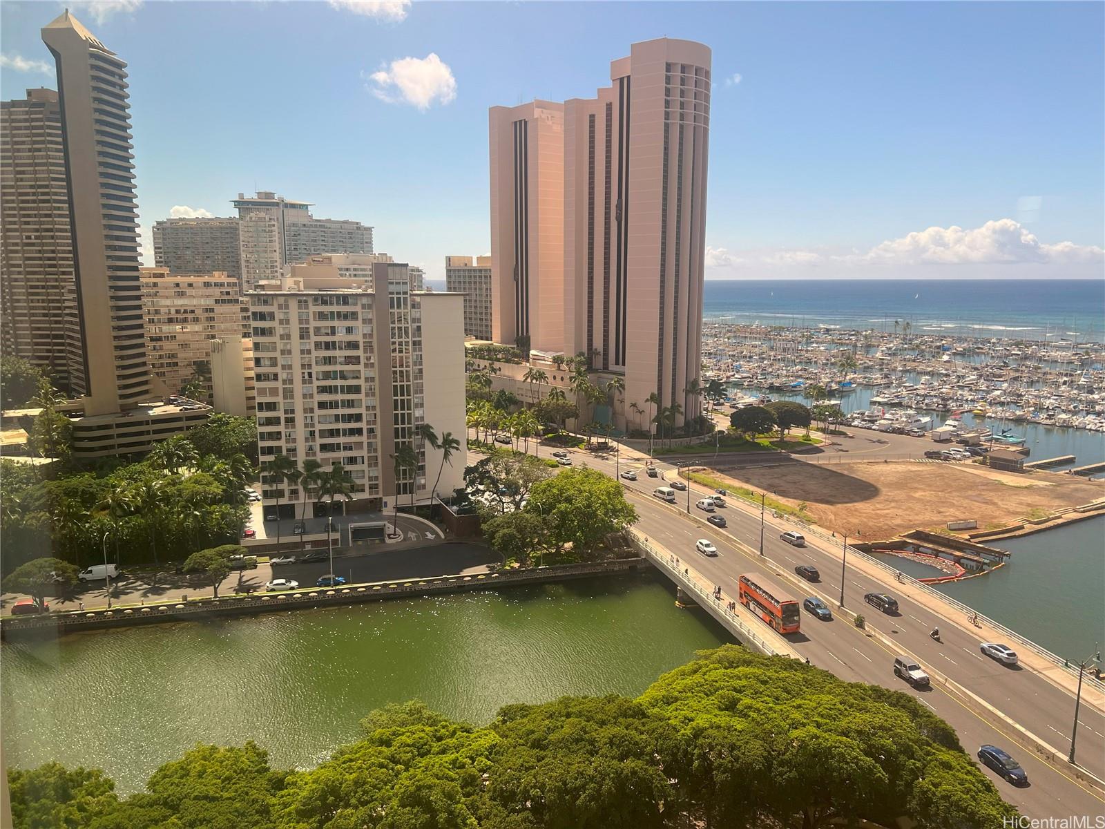 Yacht Harbor Towers #1901 photo 6