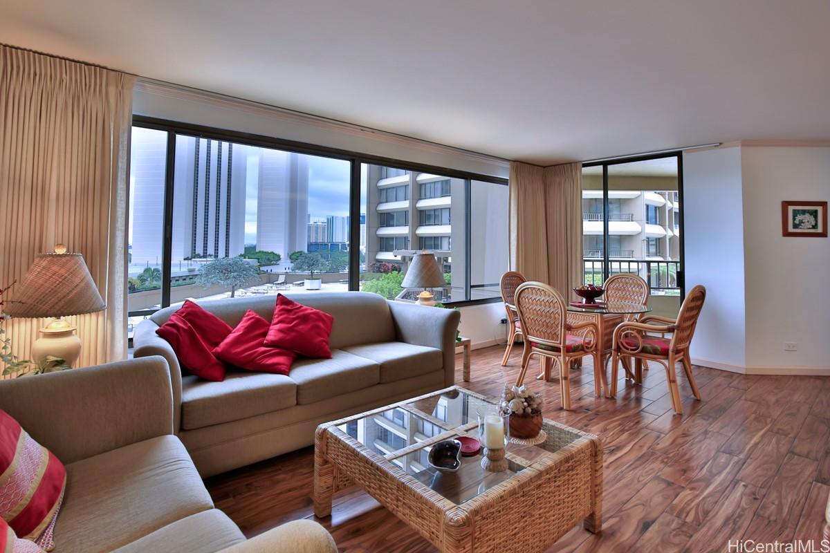 Discovery Bay #1219 photo 3