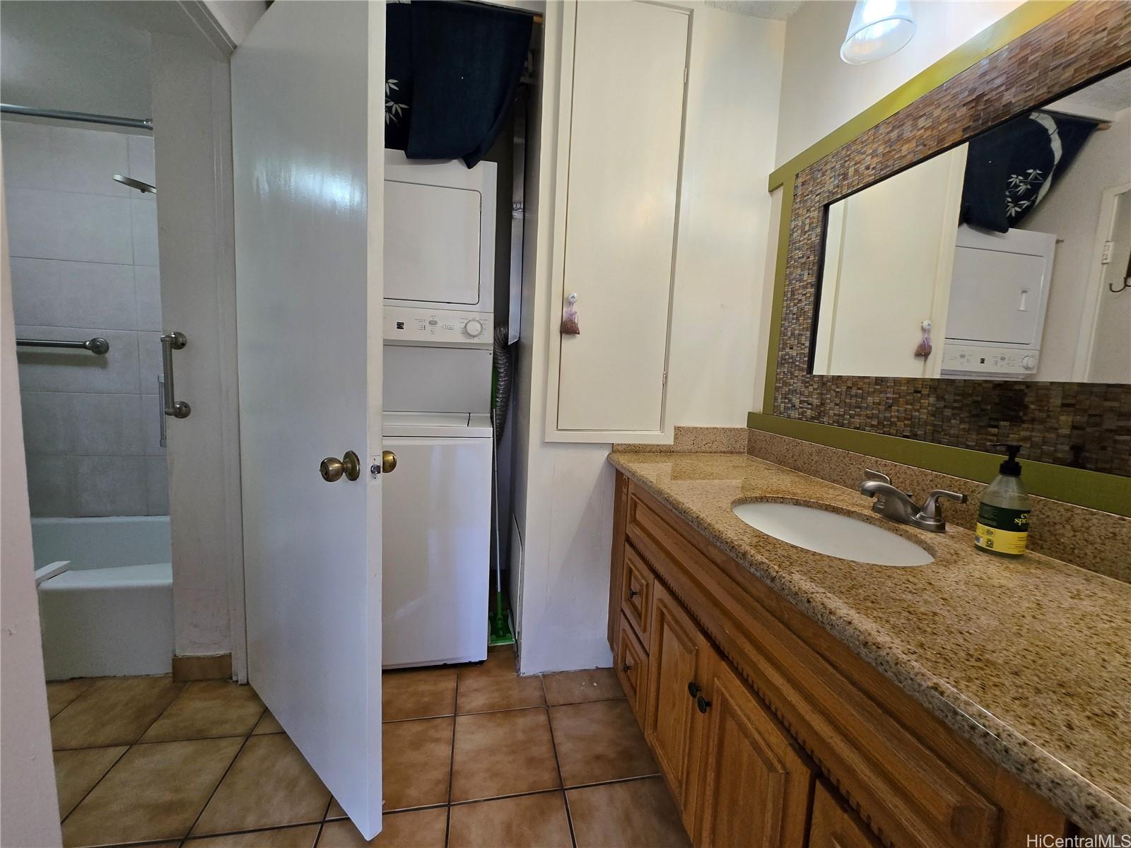 Windward Passage #208 photo 15