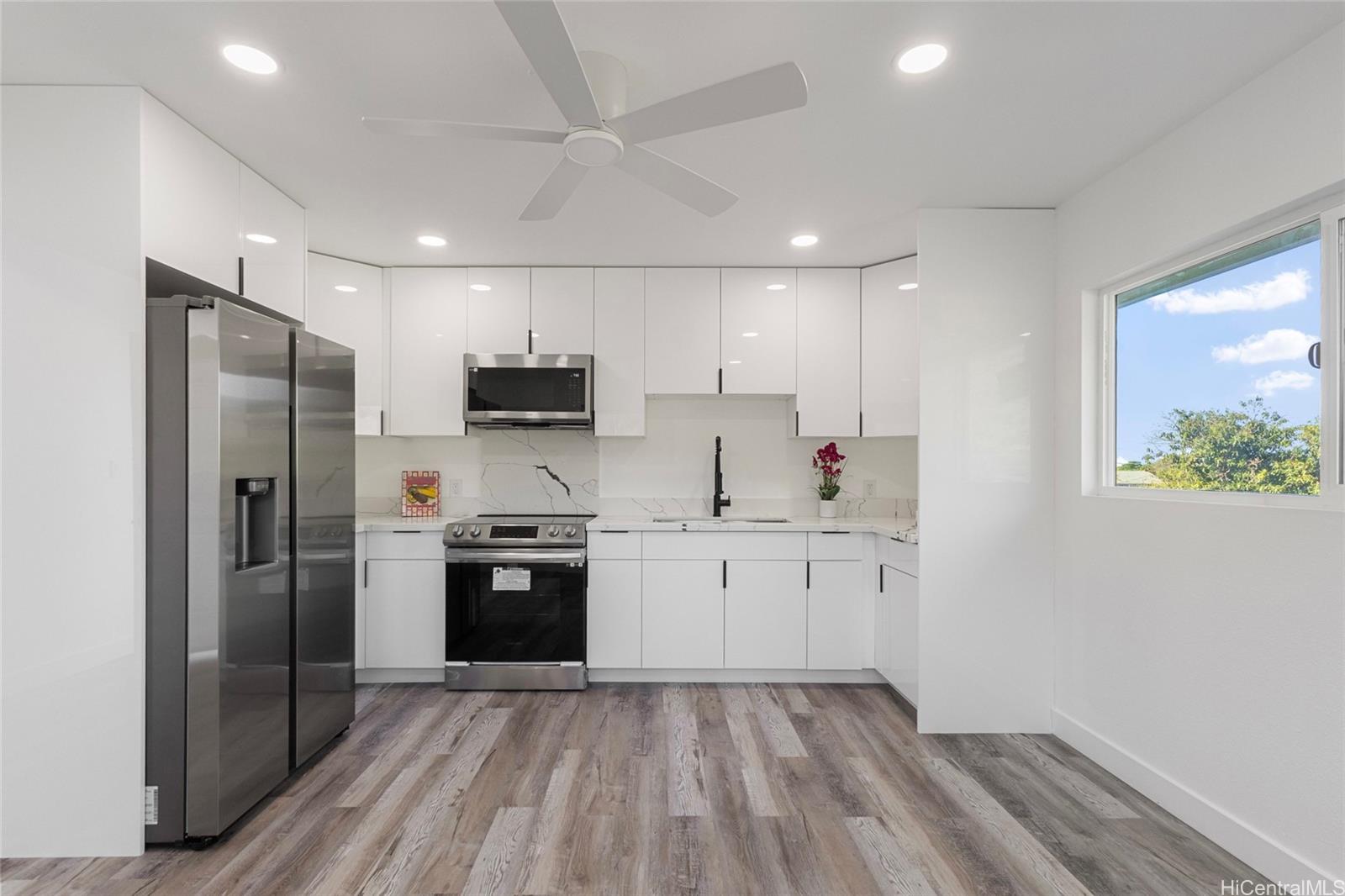 MLS 202528276 photo 12