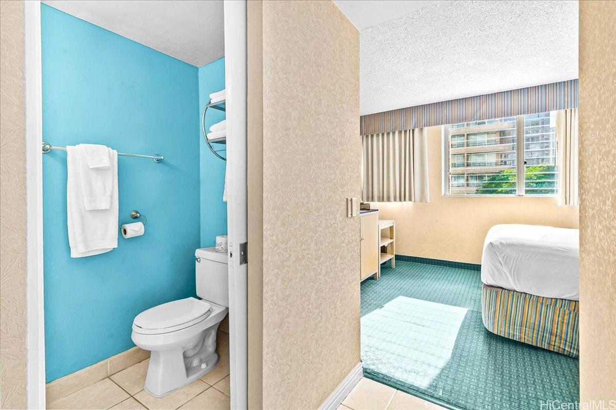 Aloha Surf Hotel #413 photo 4