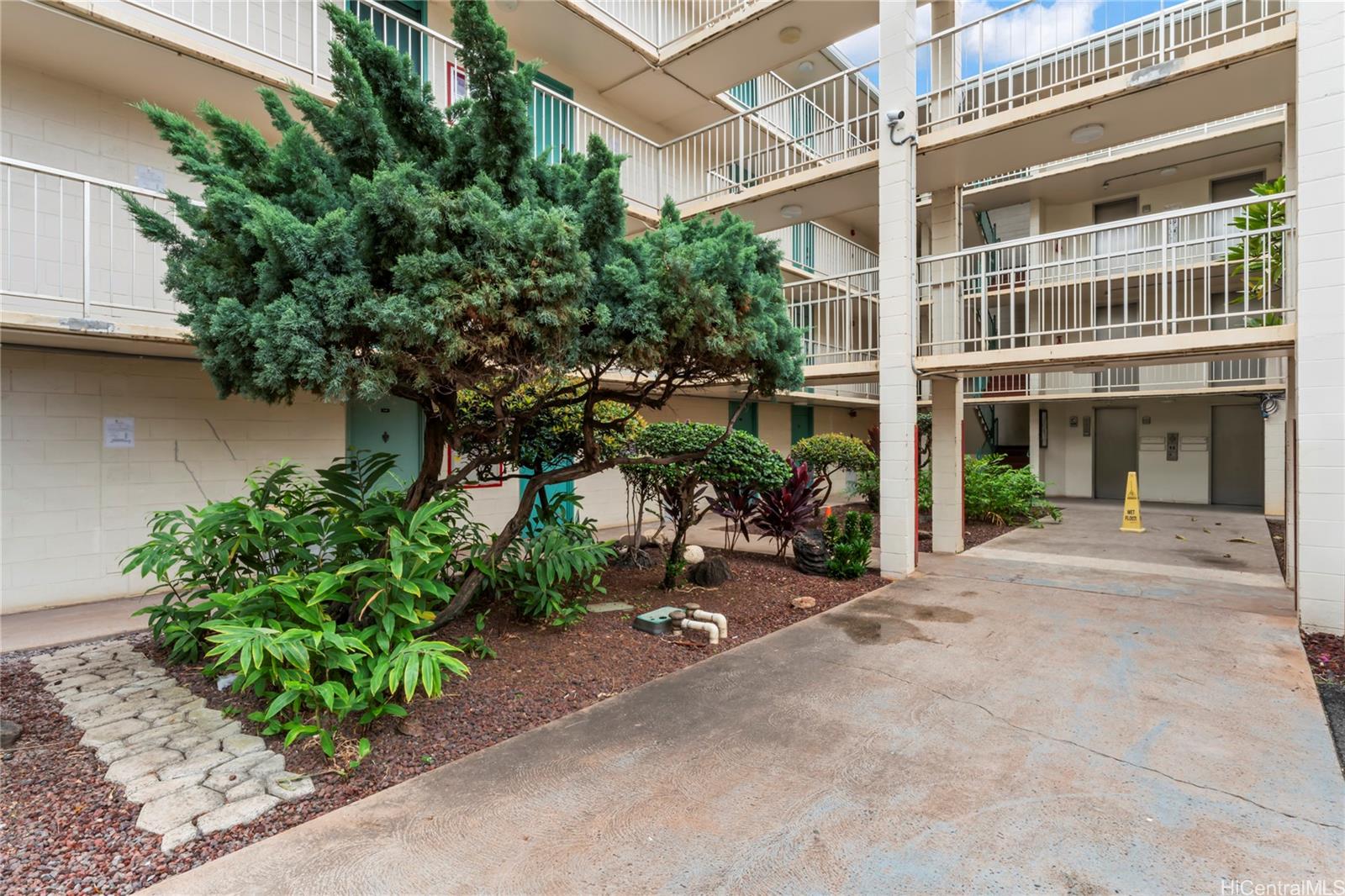 Makaha Surfside #C333 photo 7
