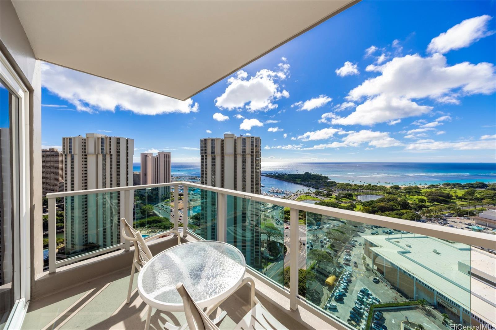 Ala Moana Hotel Condo #3008 photo 3